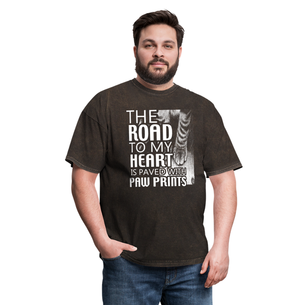The Road To My Heart Is Paved With Paw Prints Men's T-Shirt - mineral black