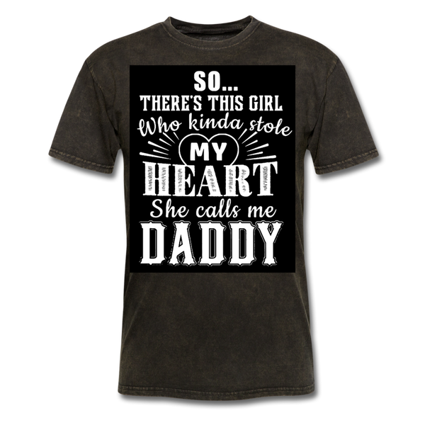 So There's This Girl Who Kinda Stole My Heart She Calls Me Daddy Men's Classic T-Shirt - mineral black