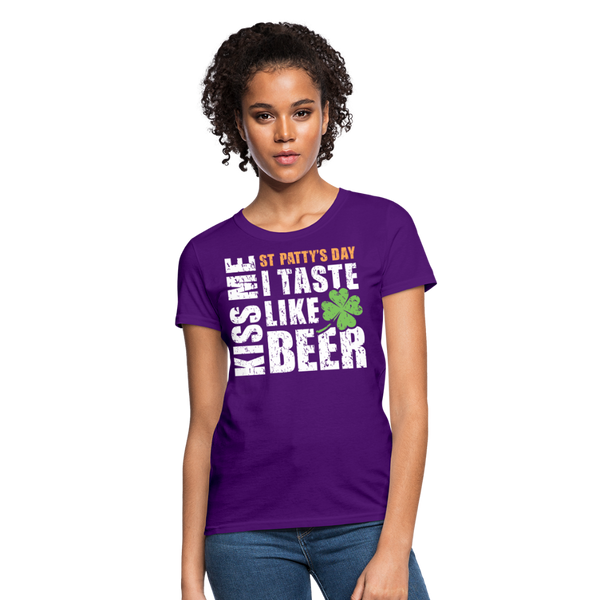 St Patty's Day Kiss Me I Taste Like Beer Women's T-Shirt - purple