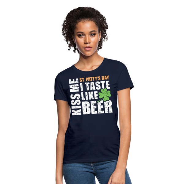 St Patty's Day Kiss Me I Taste Like Beer Women's T-Shirt - navy