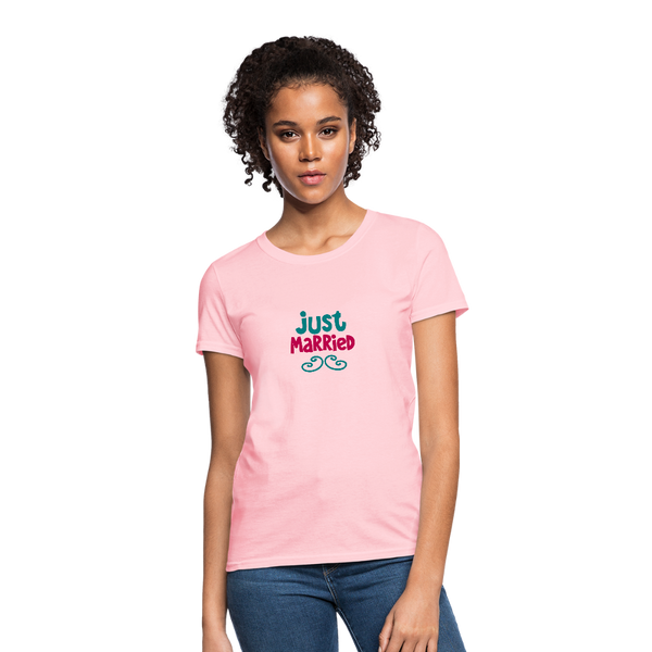 Just Married Women's T-Shirt - pink