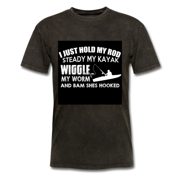 I Just Hold My Rod Steady My Kayak Men's T-Shirt - mineral black